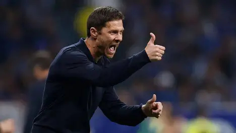 瓜迪奥拉曼城战术制胜，红魔后防线失误连连